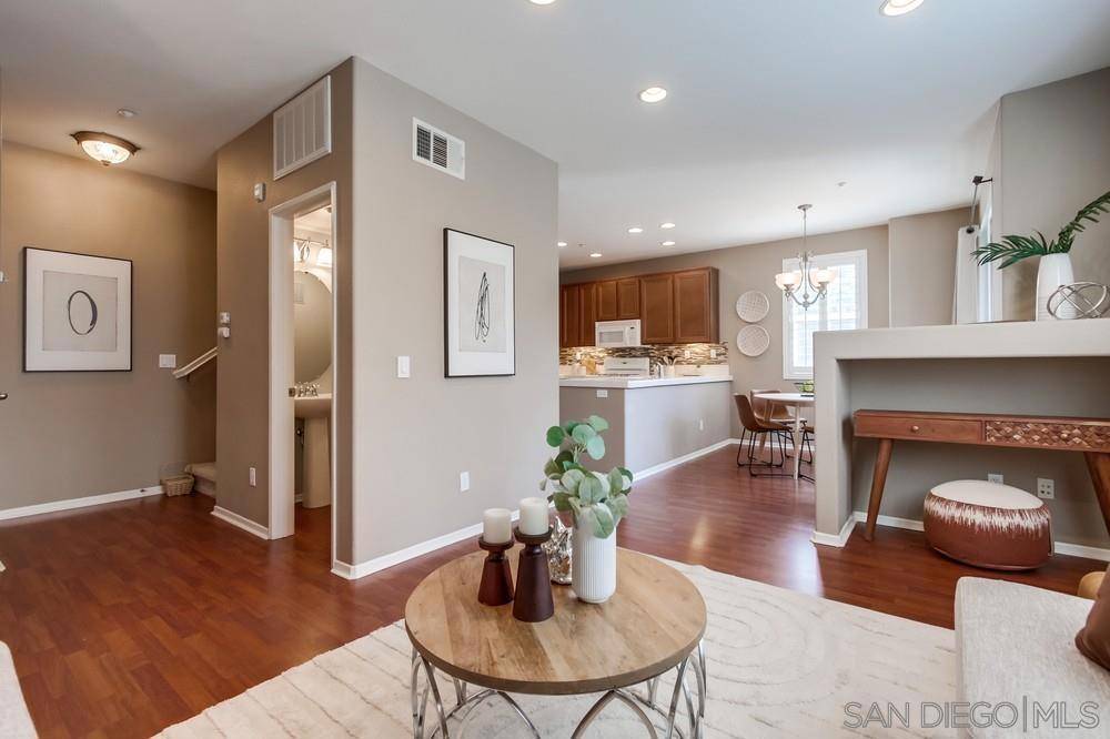 San Diego, CA 92127,16915 HUTCHINS LANDING #44