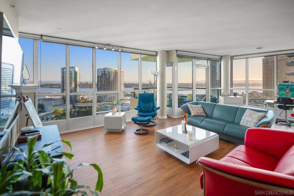 San Diego, CA 92101,555 Front St #1903