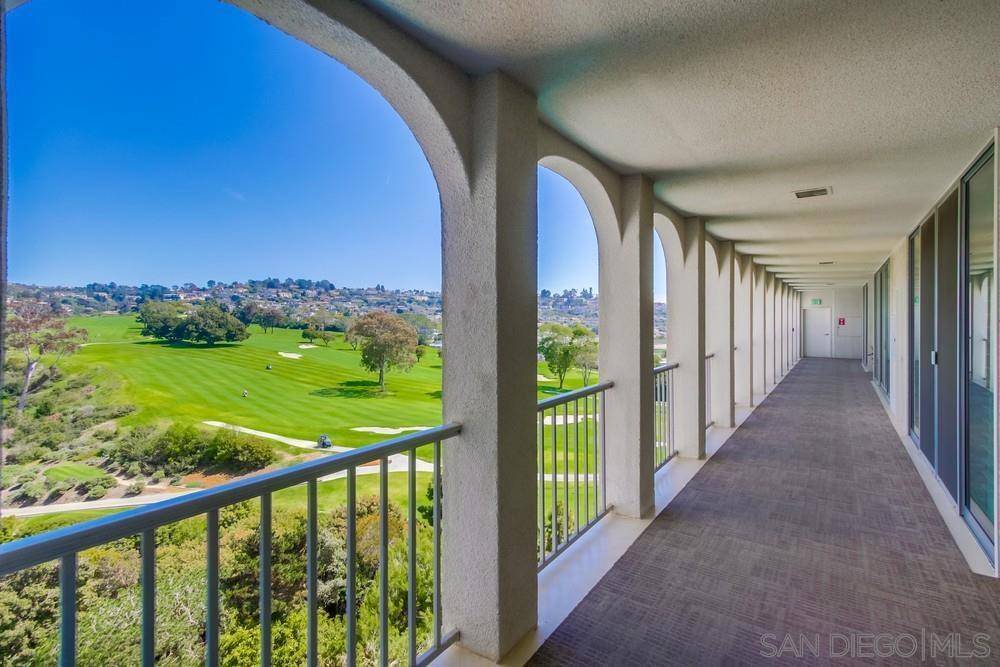 La Jolla, CA 92037,1001 Genter Street #10G