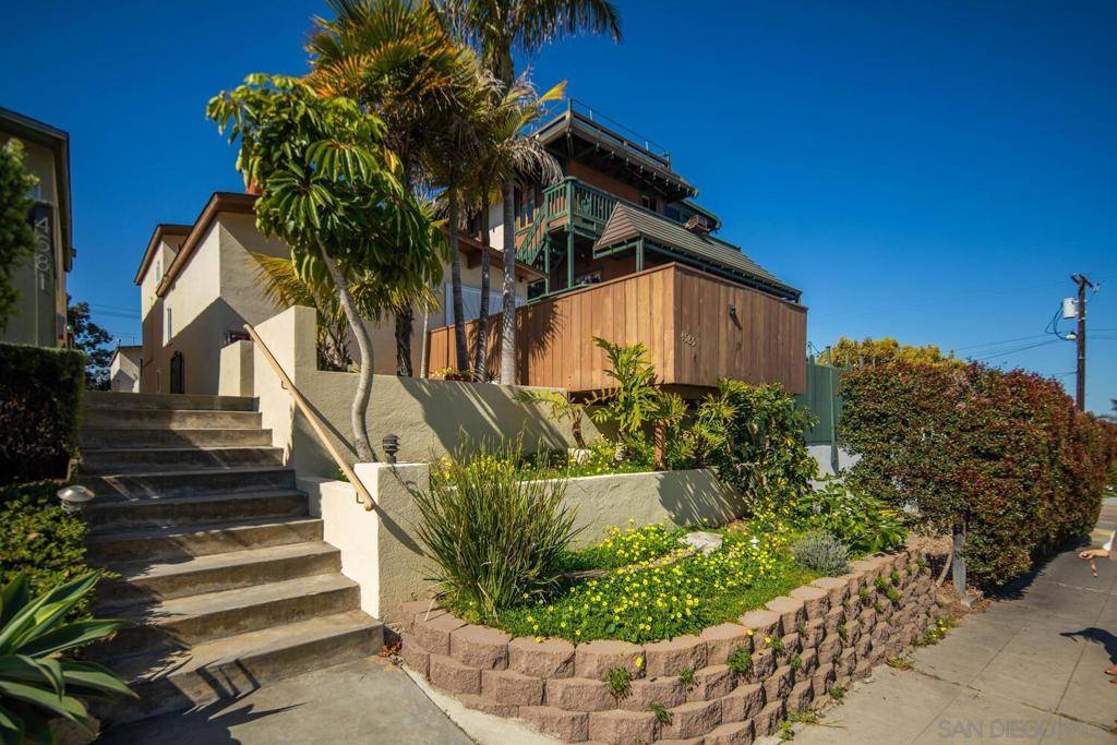 San Diego, CA 92107,4585 87 Saratoga Ave