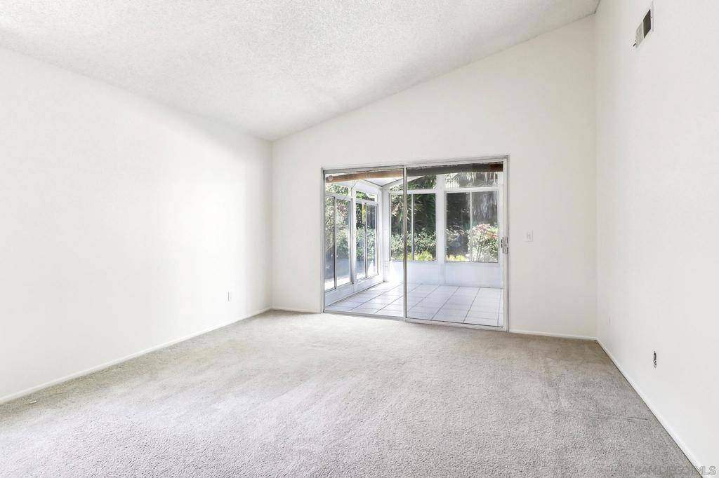 12194 Waverly Downs Ln San Diego, CA 92128