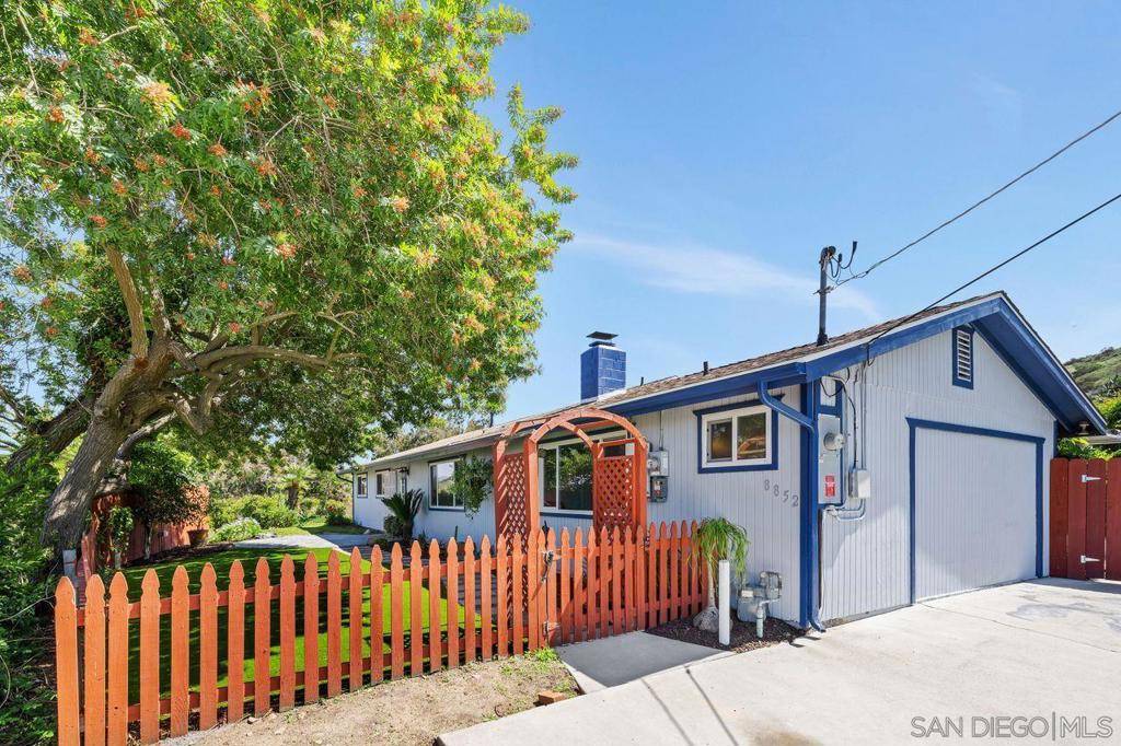 Santee, CA 92071,8852 Carmir Dr
