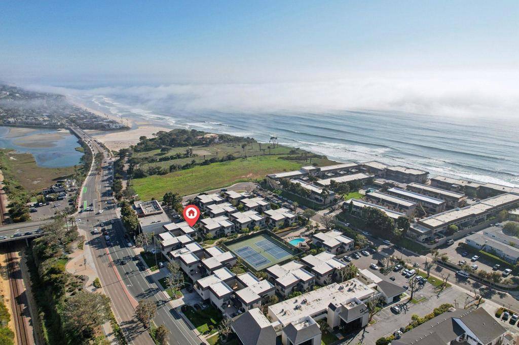 Solana Beach, CA 92075,872 S Sierra Ave
