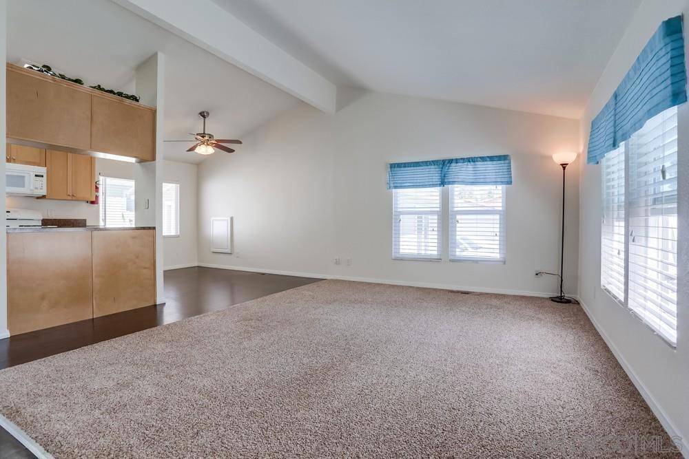 San Diego, CA 92128,14955 Avenida Venusto #35