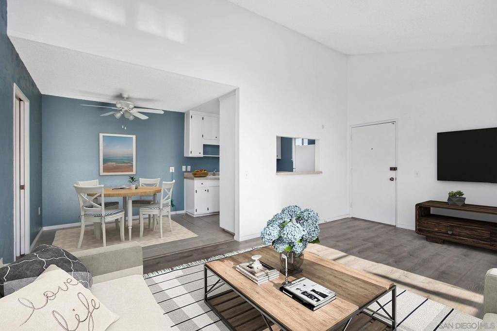 La Mesa, CA 91942,4512 Parks Ave #9