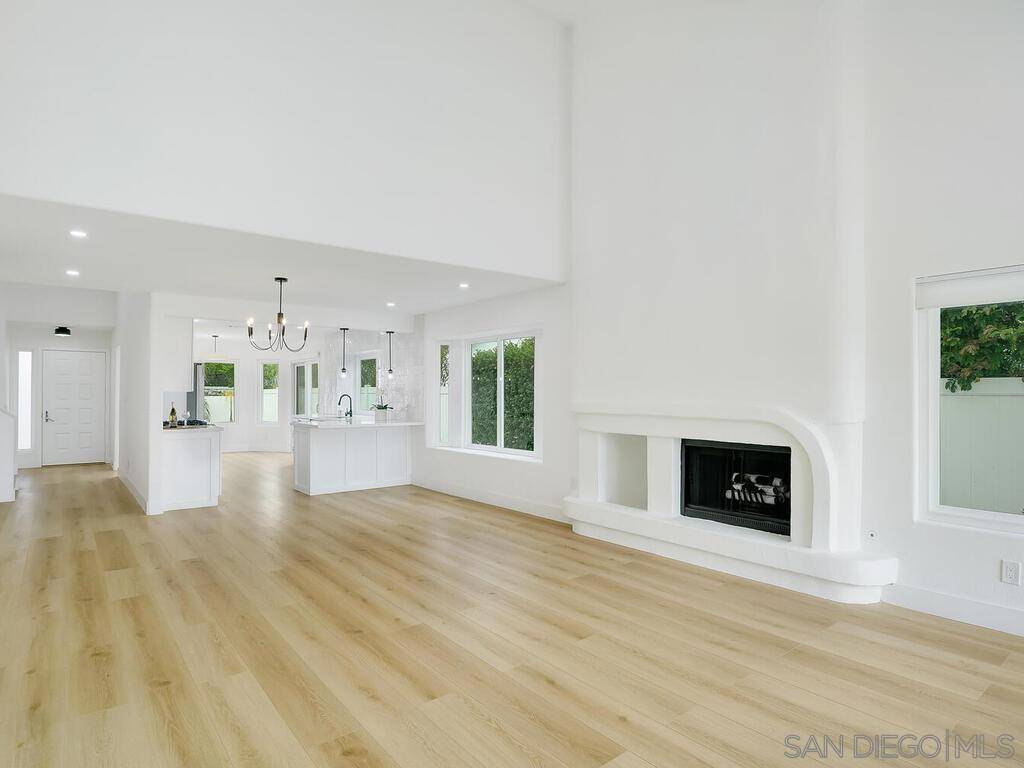 Oceanside, CA 92056,4951 DELOS WAY