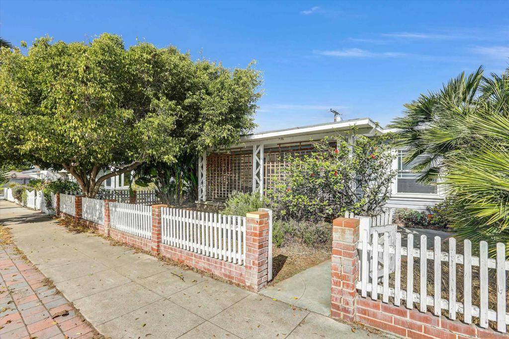 San Diego, CA 92107,4640 Greene St