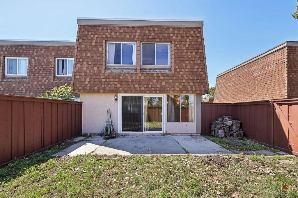 Oceanside, CA 92057,268 Festival Dr