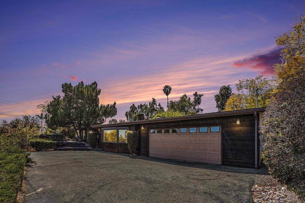 La Mesa, CA 91941,4336 Crestview Drive