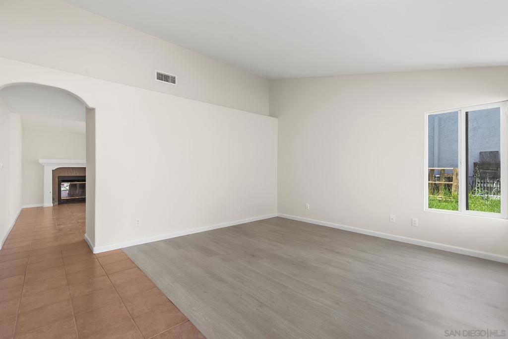Escondido, CA 92026,325 Cheyenne Ln