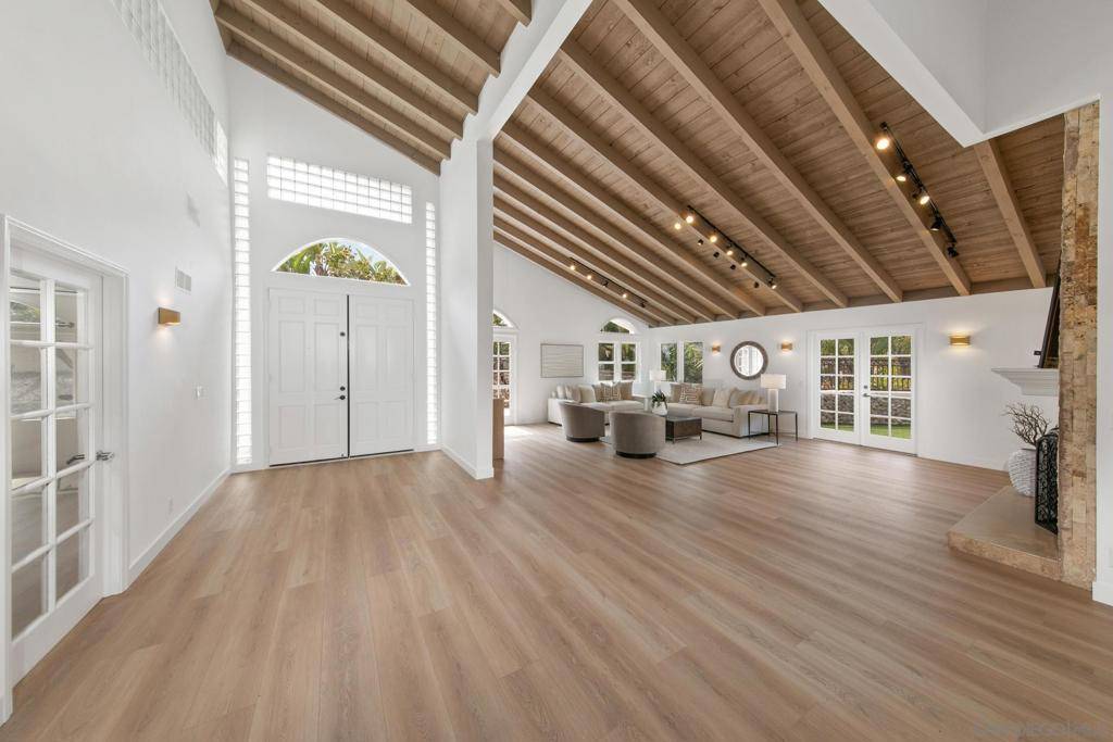 La Jolla, CA 92037,6937 Paseo Laredo