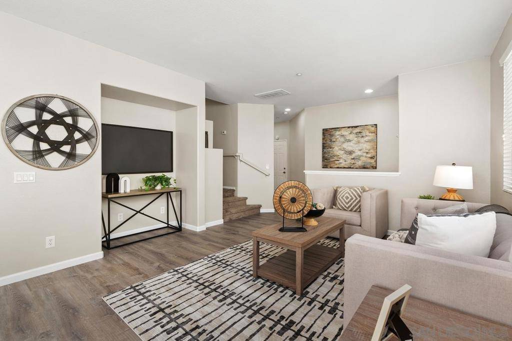 Murrieta, CA 92562,25190 Crest Haven St #3