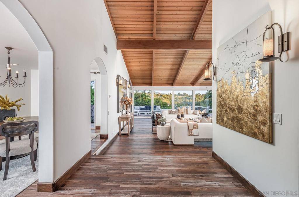 Rancho Santa Fe, CA 92067,5333 Los Mirlitos
