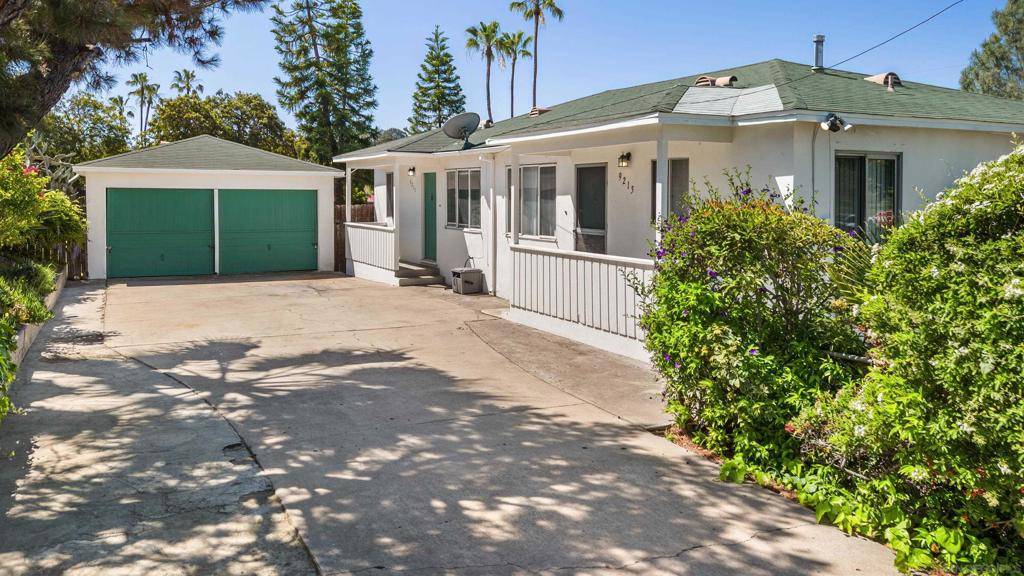 La Mesa, CA 91942,9211 13 Earl St.