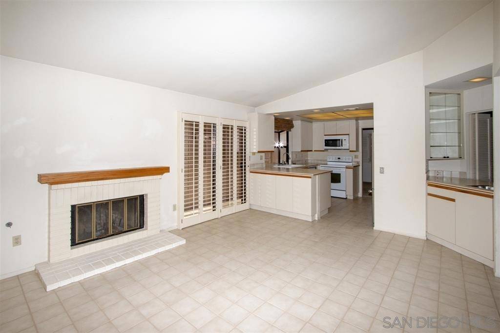 San Diego, CA 92128,13025 Avenida Marbella