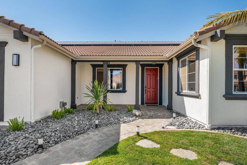 Escondido, CA 92026,10528 Pinion Trl