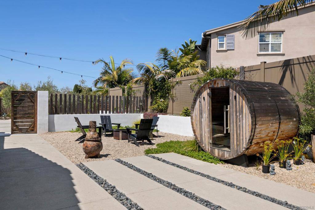 Encinitas, CA 92024,809 Sandy Court