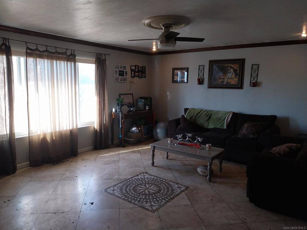 Vista, CA 92084,361 E Indian Rock Rd