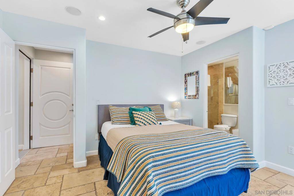 San Diego, CA 92109,719 Manhattan Ct