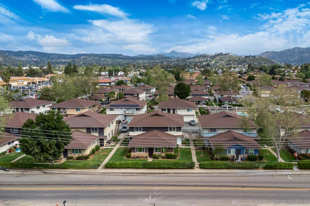Lakeside, CA 92040,12126 Lemon Crest Dr #3