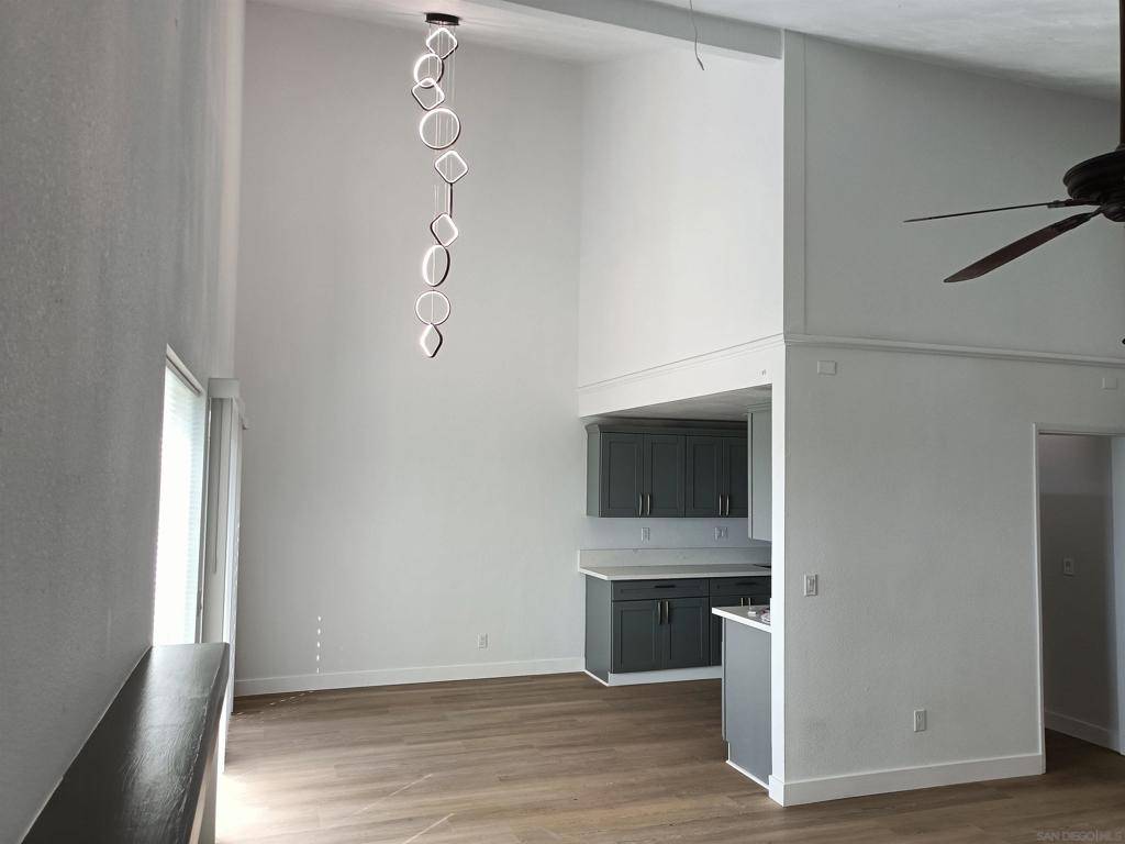 San Diego, CA 92139,6941 Enborne Ln