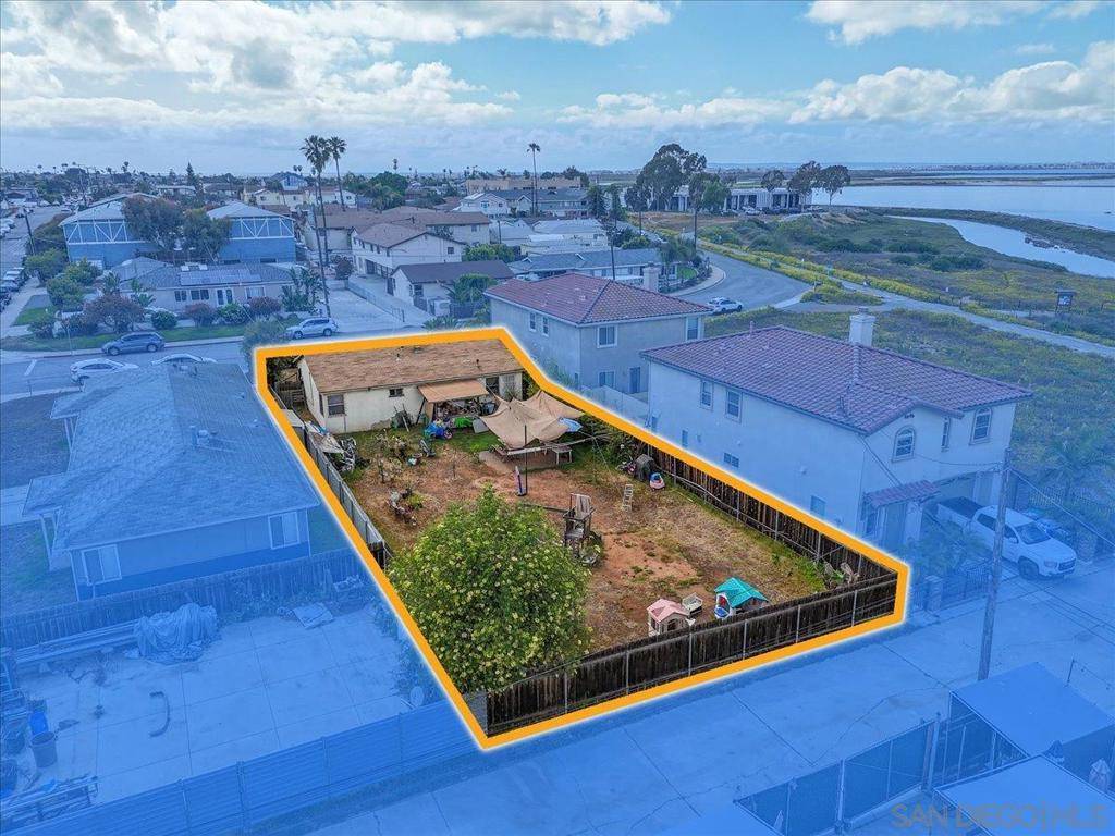 Imperial Beach, CA 91932,535 12th St