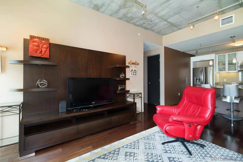 San Diego, CA 92101,1494 Union #506