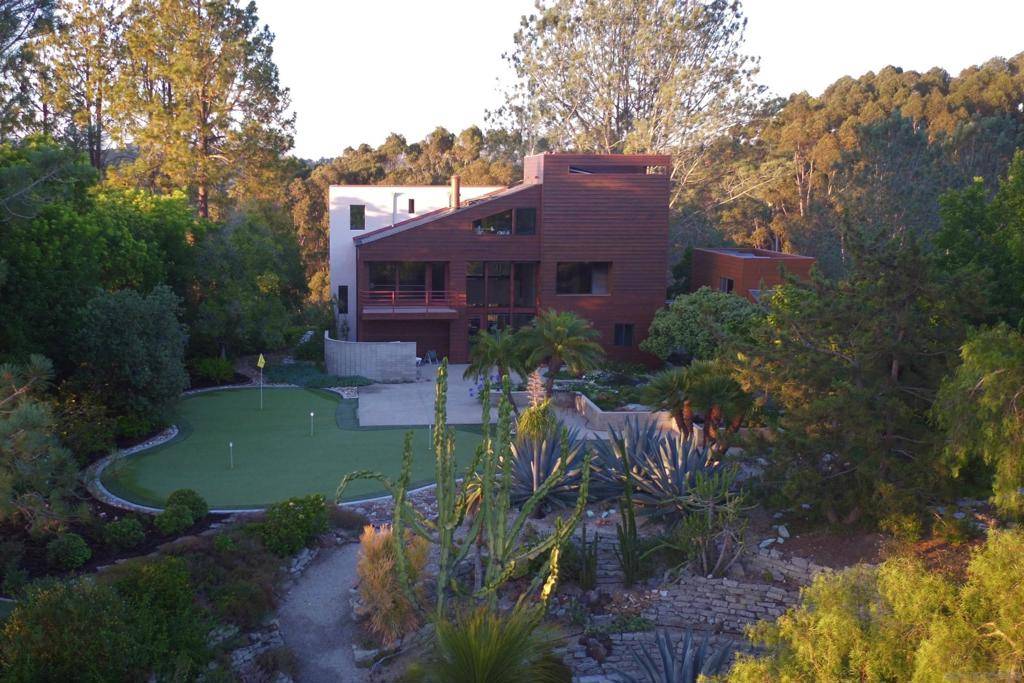 Rancho Santa Fe, CA 92067,14430 Rancho Santa Fe Farms Rd