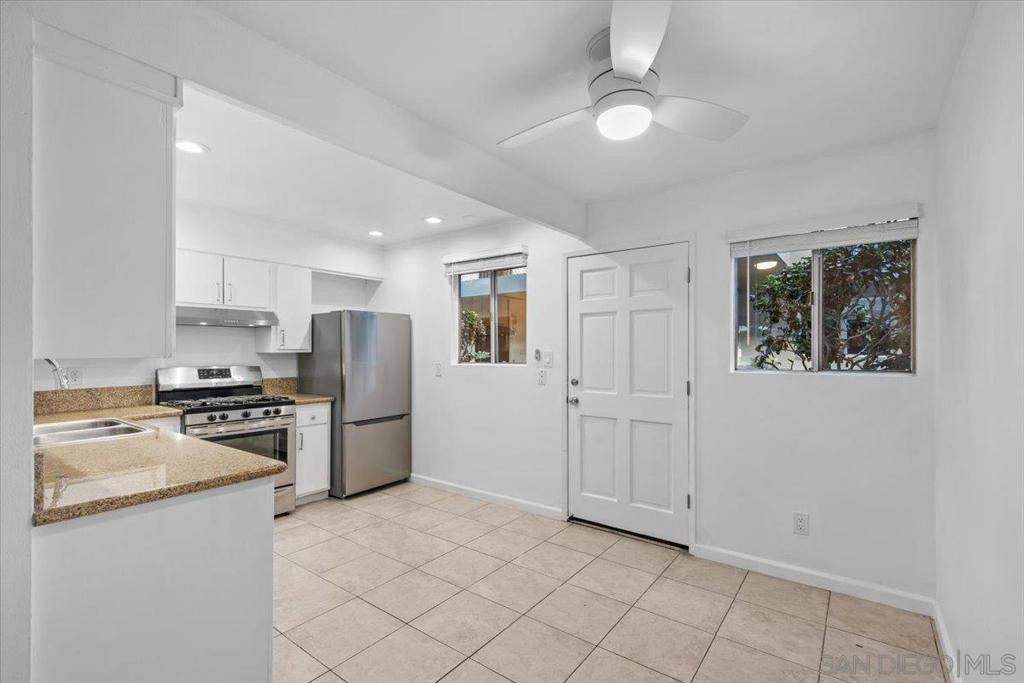 San Diego, CA 92117,4875 Cole St #45