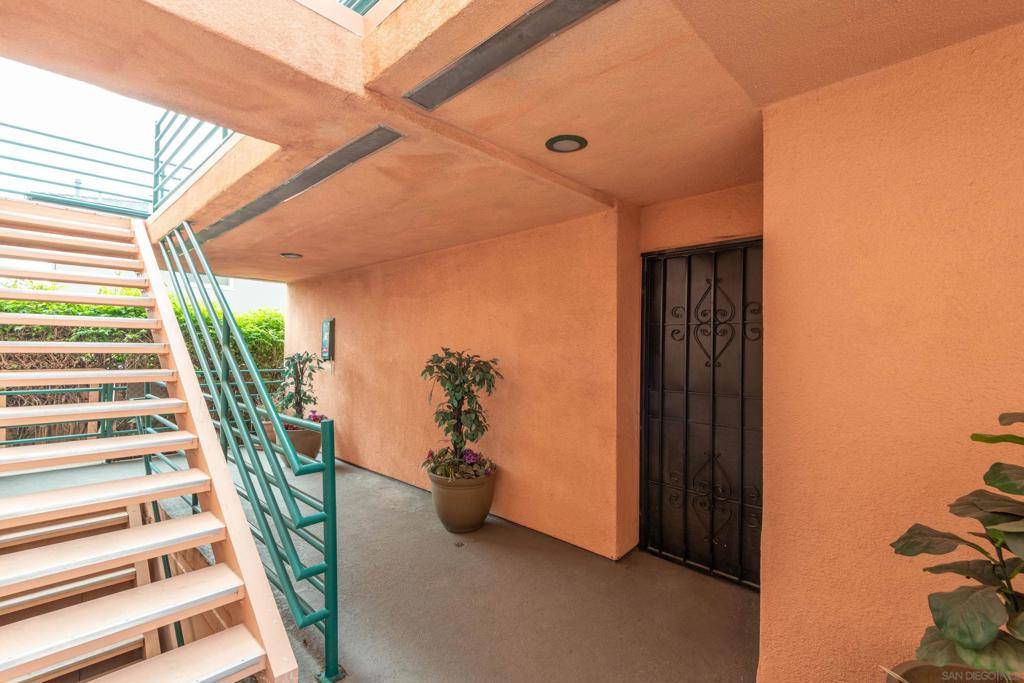 San Diego, CA 92106,2909 Keats St #3