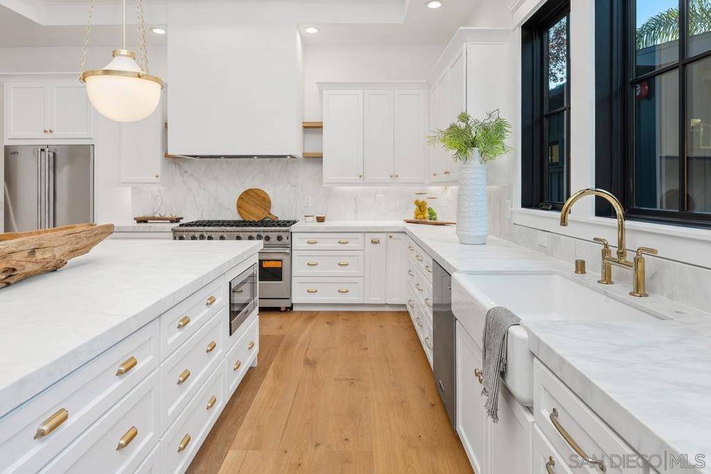 Encinitas, CA 92024,804 Hygeia