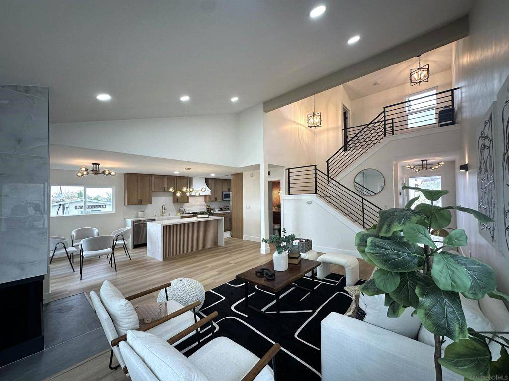San Diego, CA 92117,4455 Gesner St