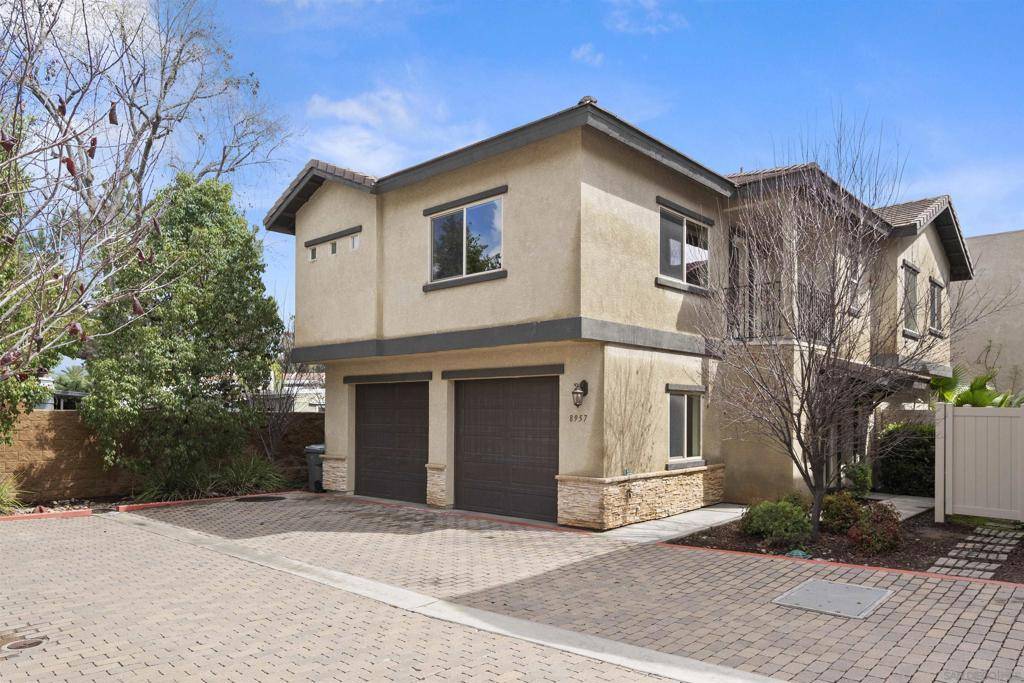 Santee, CA 92071,8957 N Magnolia Ave