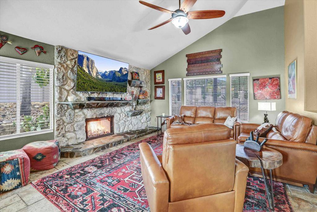 2669 Victoria Circle Alpine, CA 91901