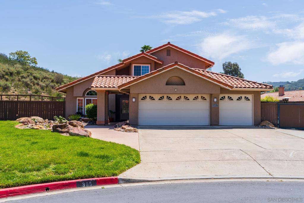 Alpine, CA 91901,385 Bridle Run