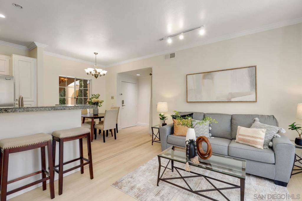 San Diego, CA 92108,2220 Camino De La Reina #205