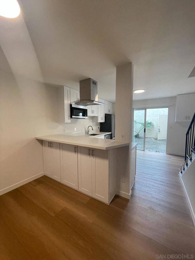 San Diego, CA 92122,7924 Camino Jonata