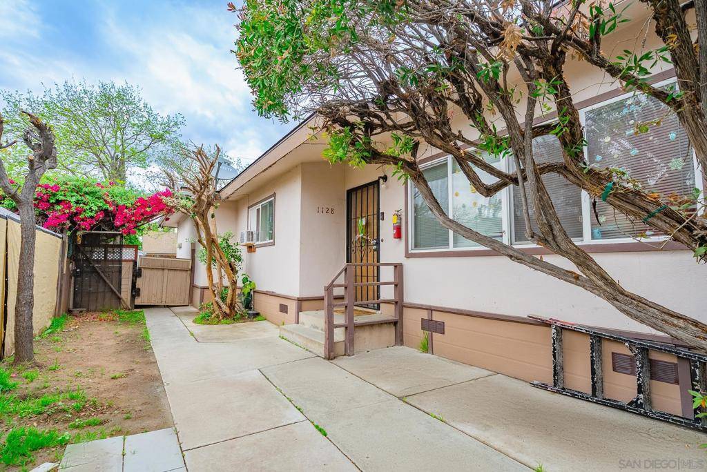 Escondido, CA 92025,1124 1128 E 2Nd Ave