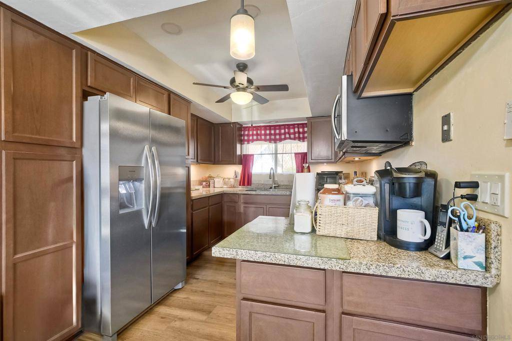 Oceanside, CA 92057,3760 Vista Campana S #81