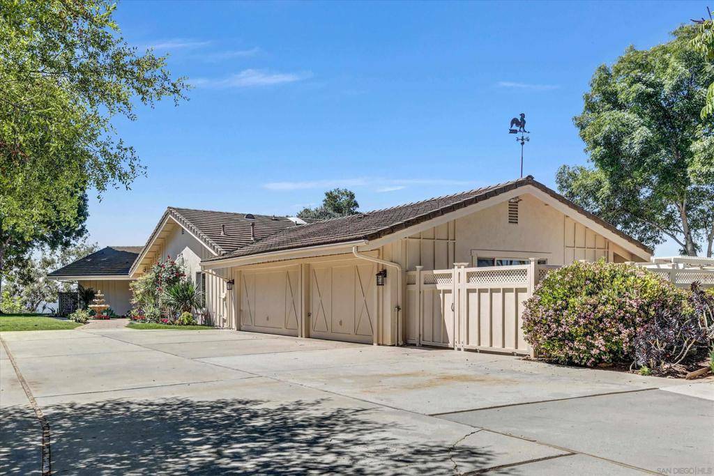 Escondido, CA 92029,2443 Vista Lago Terrace