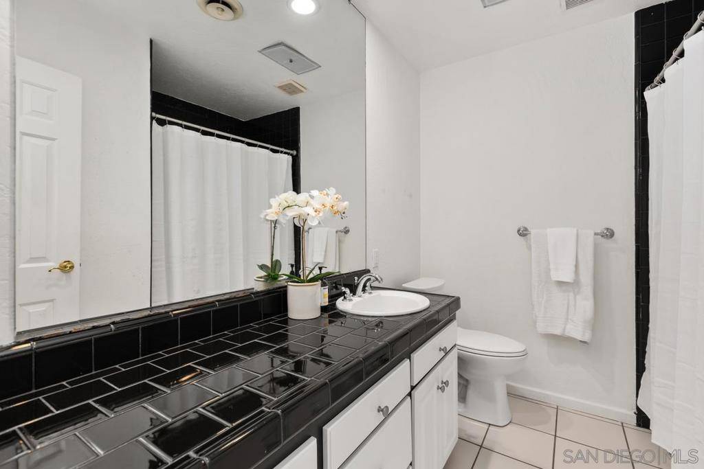 10028 Resmar Place La Mesa, CA 91941