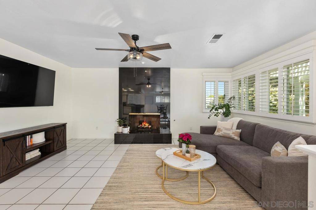 La Mesa, CA 91941,10028 Resmar Place