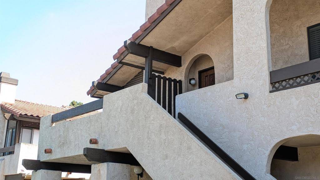 Del Mar, CA 92014,13655 Ruette Le Parc #E