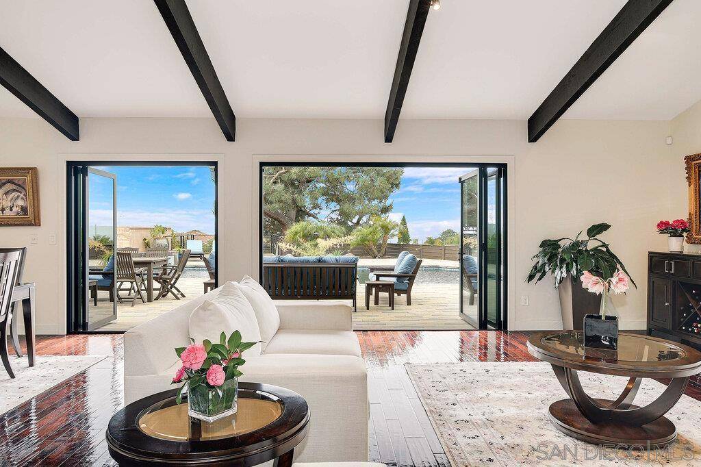 La Jolla, CA 92037,2151 Via Ladeta