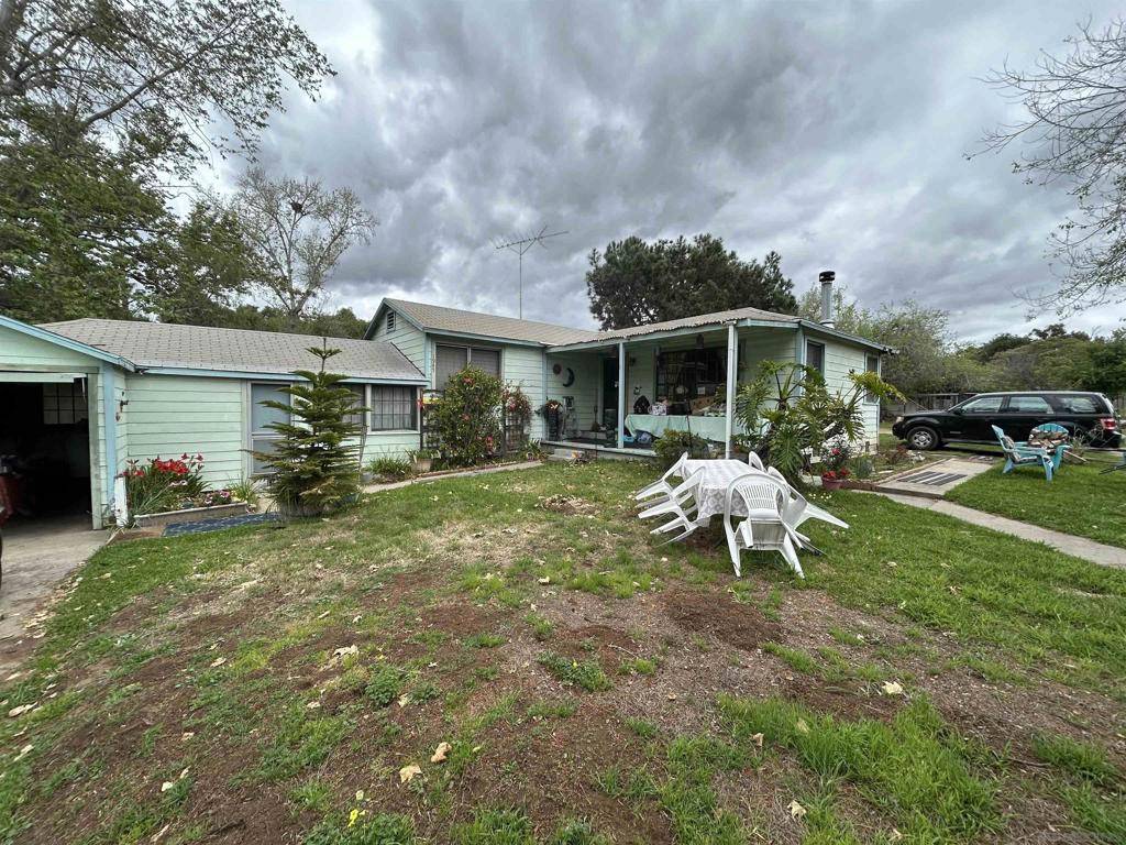 Vista, CA 92084,1945 Buena Creek Rd