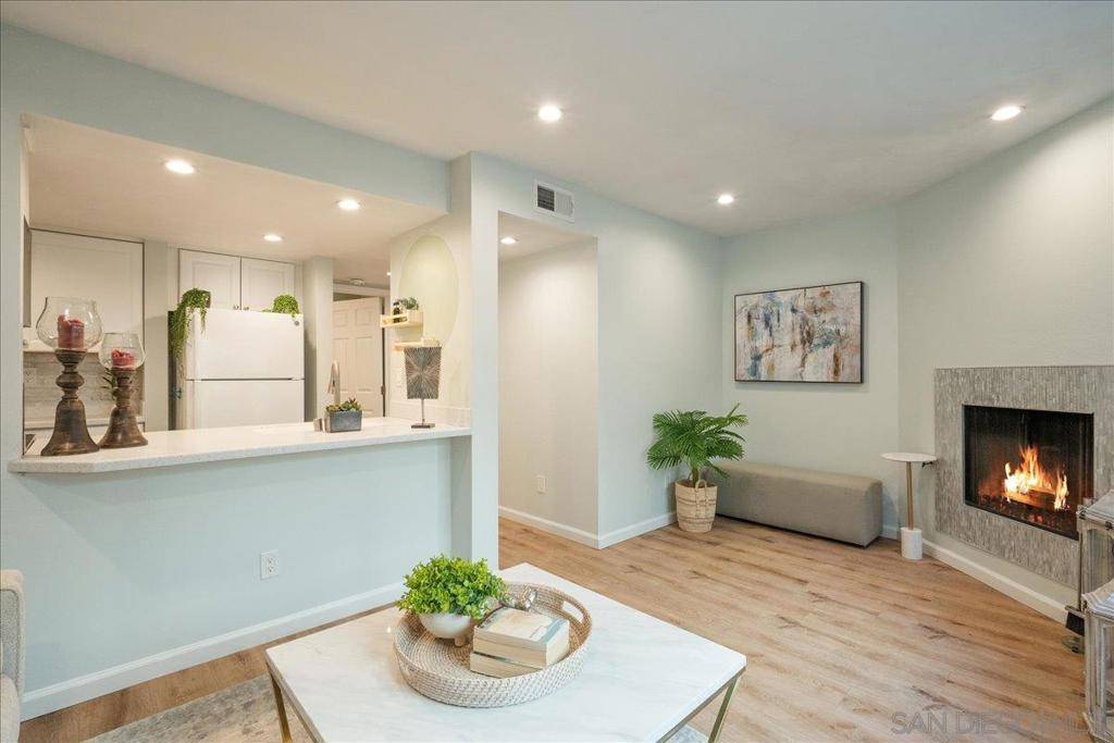 San Diego, CA 92110,5736 Lauretta St #3