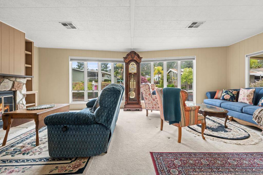 Escondido, CA 92026,8975 Lawrence Welk Dr #SPC 417
