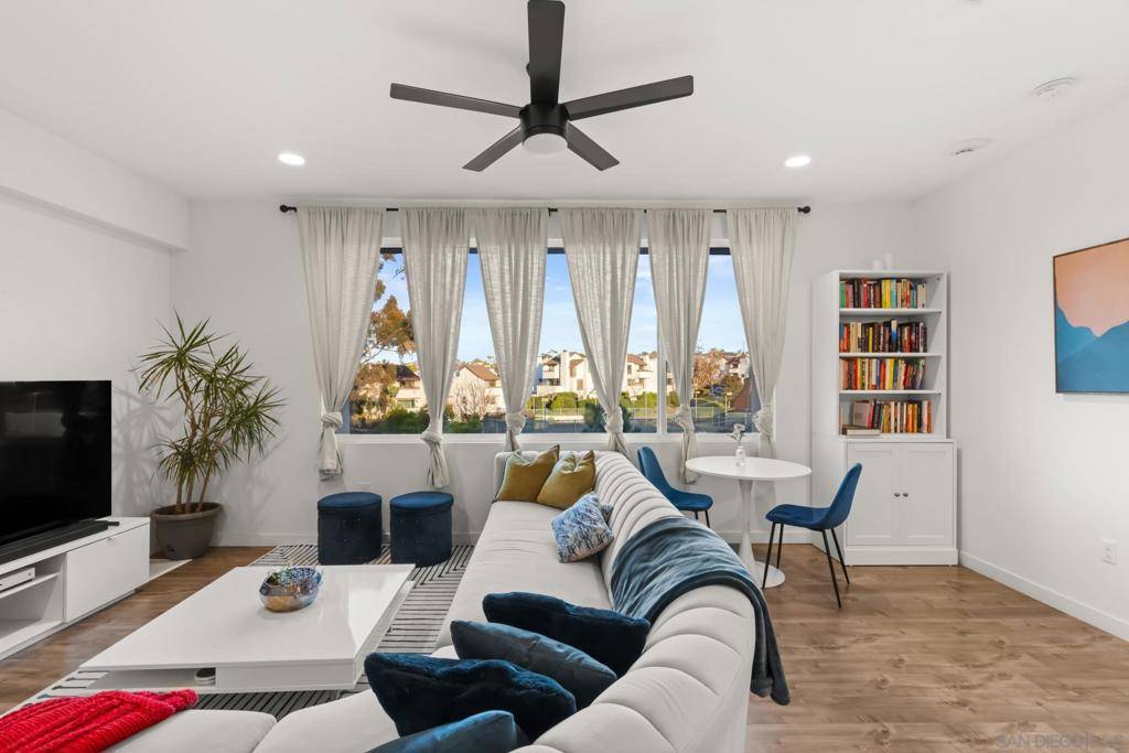 San Diego, CA 92107,4100 Voltaire St #102