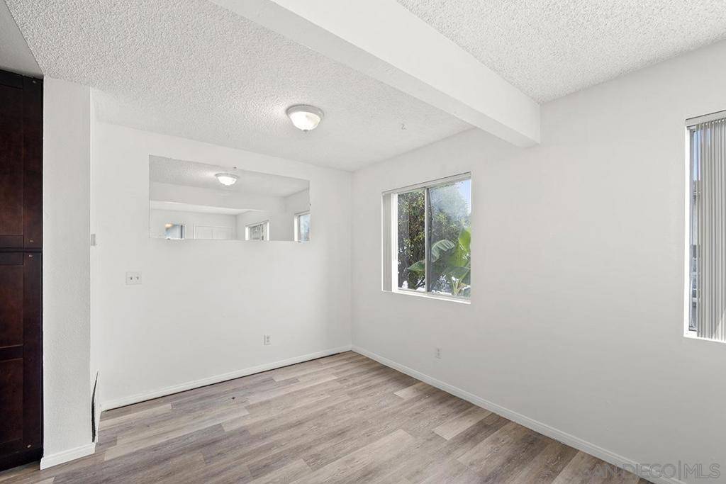 Lakeside, CA 92040,12143 Wintercrest Dr #3
