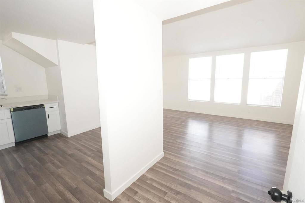 San Diego, CA 92109,1951 1955 Hornblend St